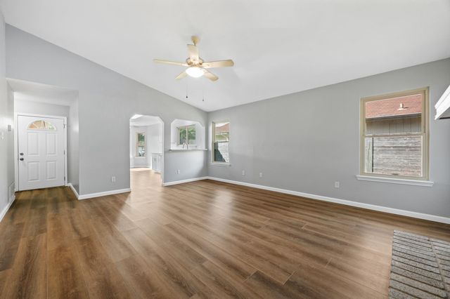 16308 Parkway DR, Pflugerville, TX 78660