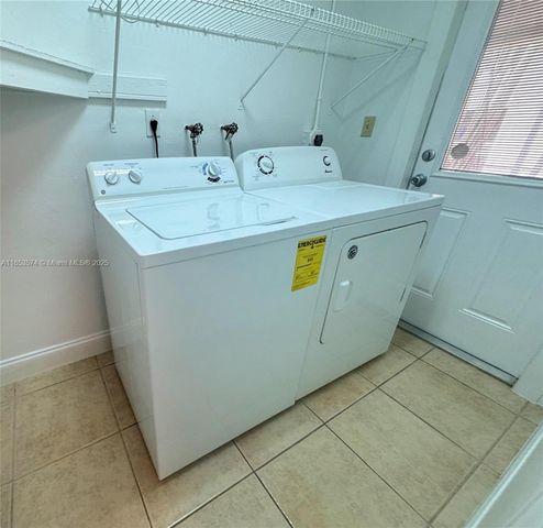 5710 SW 55th St, Miami, FL 33155