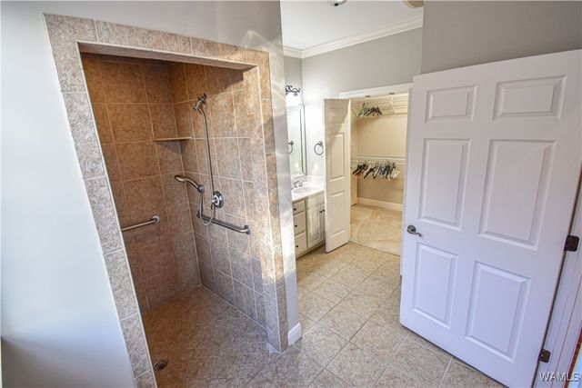 813 Greenbriar, Northport, AL 35473