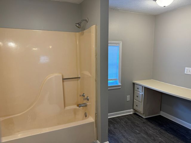 1117 Hyman St Apt B, Clarksville, TN 37040