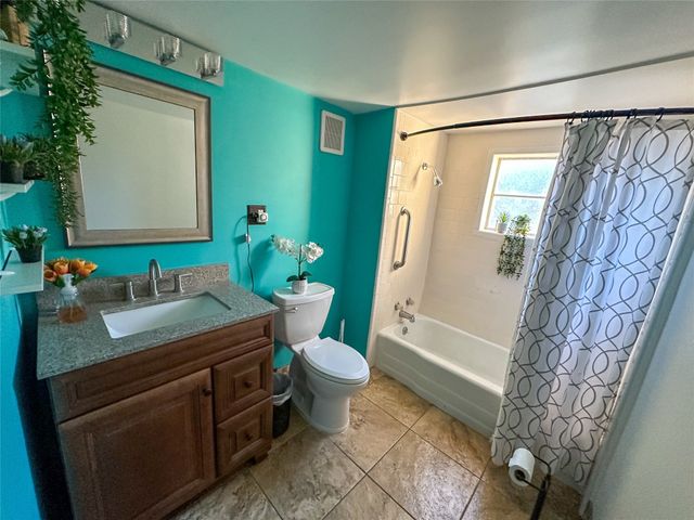 1825 Mann Street, Santa Fe, NM 87505
