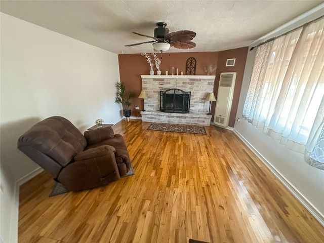 1825 Mann Street, Santa Fe, NM 87505