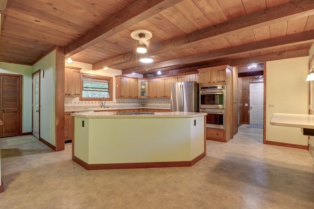 20644 White Oaks Road, Morrison, IL 61270