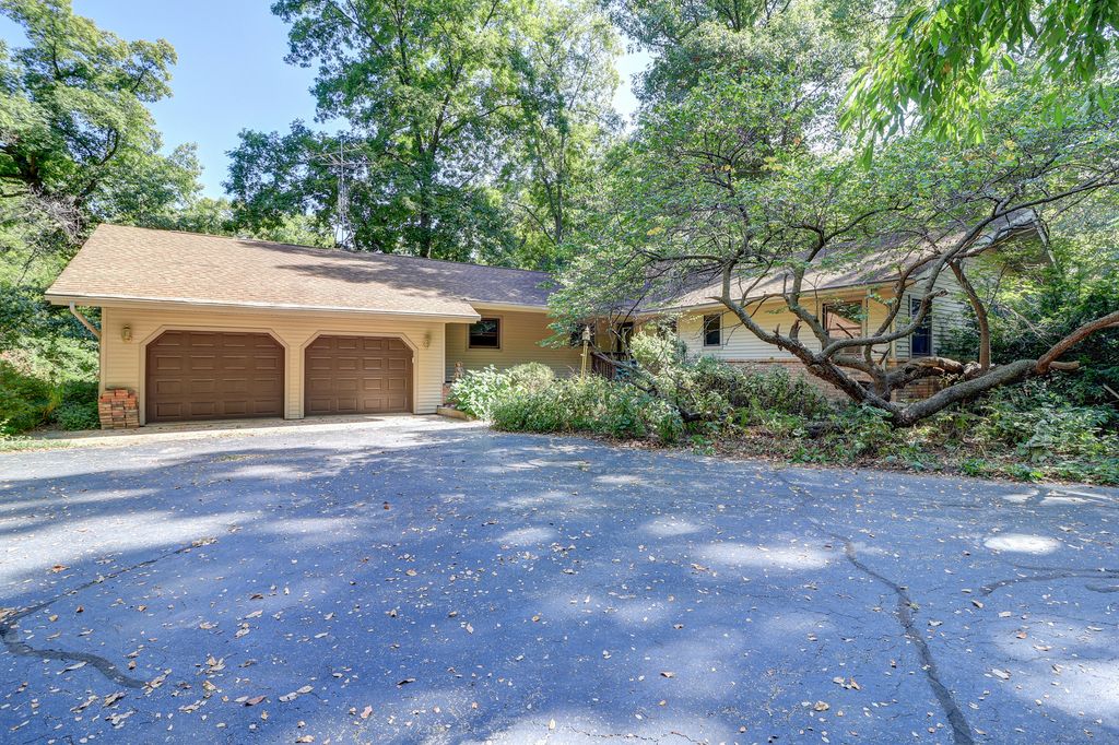 20644 White Oaks Road, Morrison, IL 61270