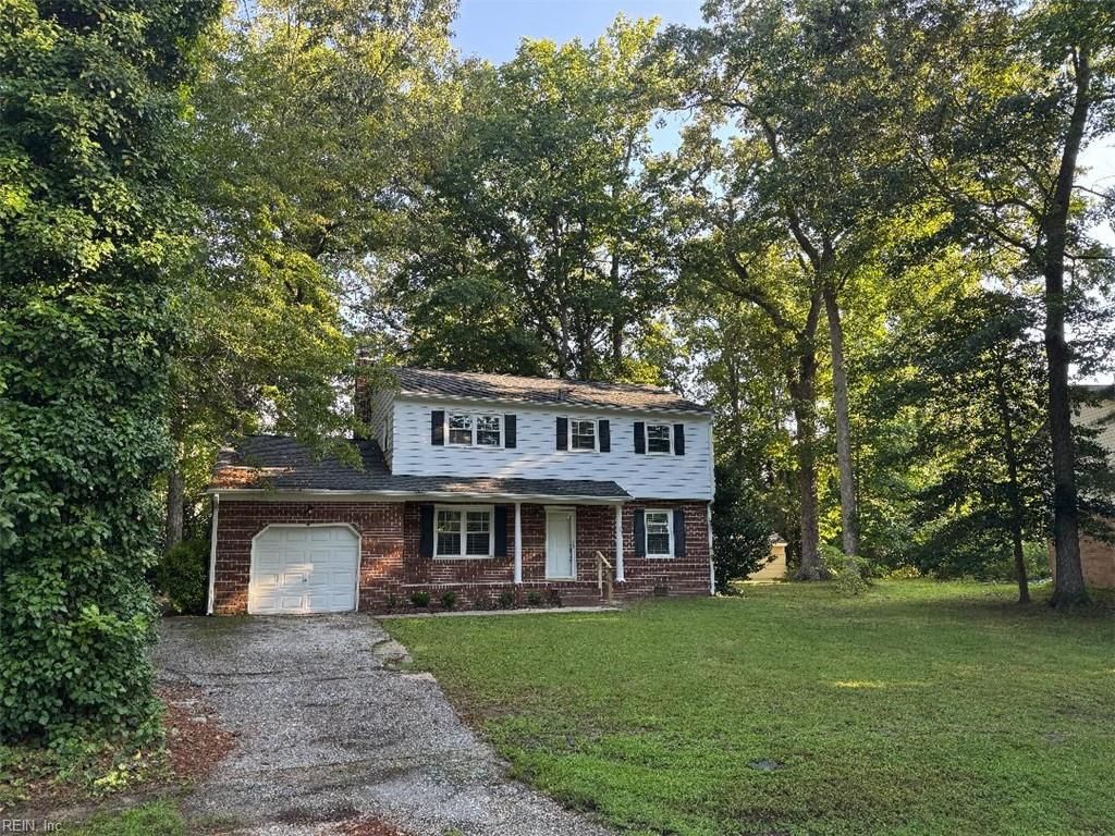 105 Marlin CIR, Yorktown, VA 23692