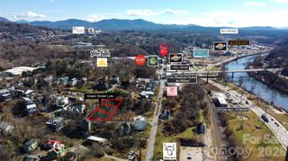 17 Green Street, Asheville, NC 28801