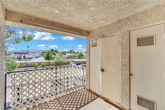 4831 Nara Vista Way 201, Las Vegas, NV 89103