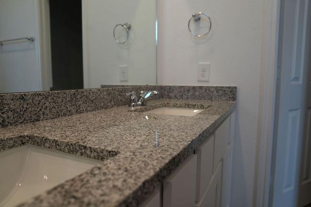 809 Stoney Point Lane, Dayton, TX 77535
