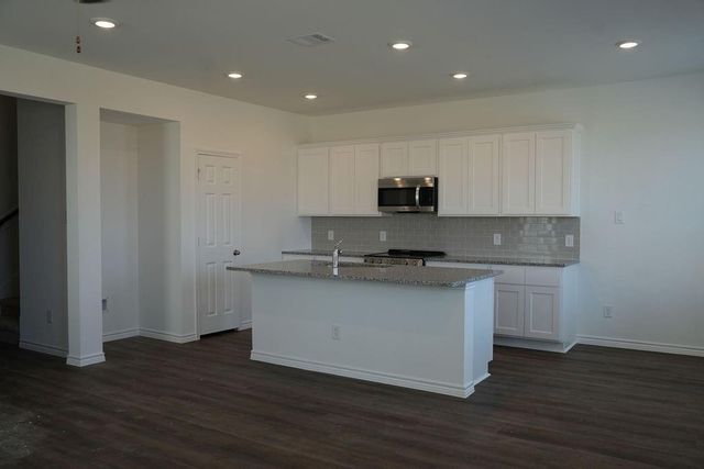 809 Stoney Point Lane, Dayton, TX 77535