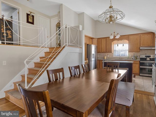 1512 VIVIAN CT, Silver Spring, MD 20902