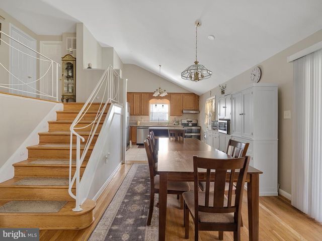 1512 VIVIAN CT, Silver Spring, MD 20902