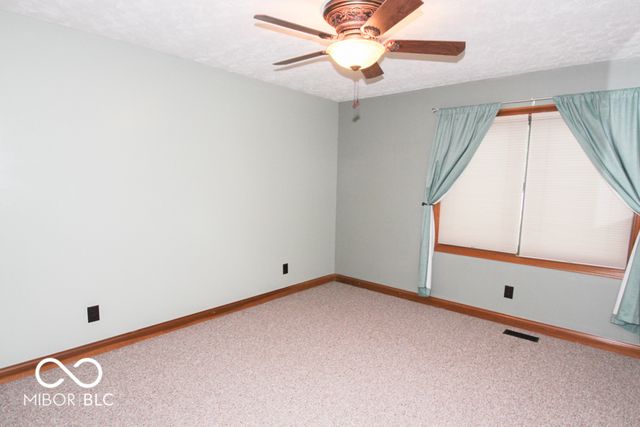 1105 S Odell Street, Brownsburg, IN 46112