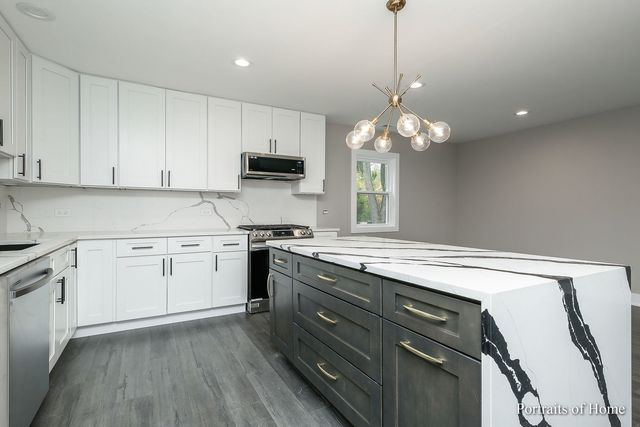 1828 Idlewild Lane, Homewood, IL 60430