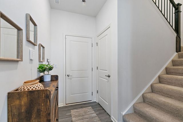 1204 Draper Road, Mchenry, IL 60050