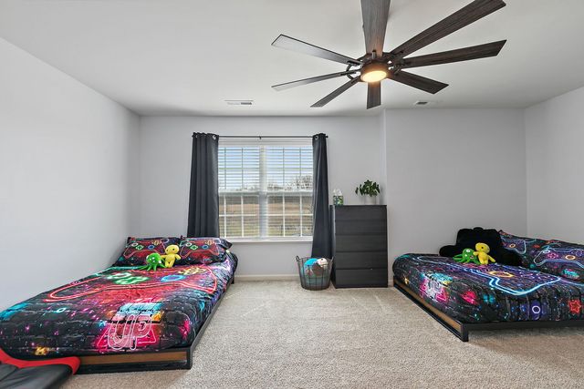 1204 Draper Road, Mchenry, IL 60050