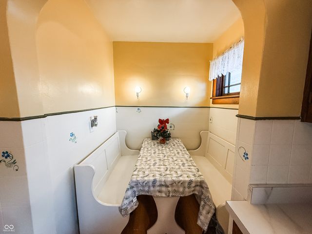 2806 Meridian Street, Anderson, IN 46016