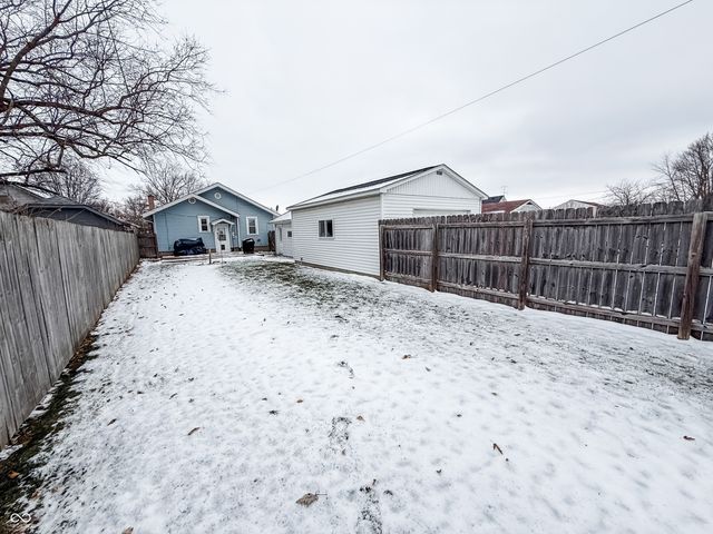 2806 Meridian Street, Anderson, IN 46016