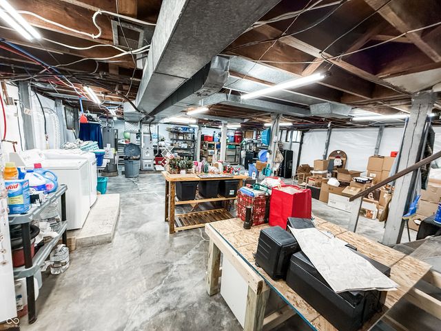 2806 Meridian Street, Anderson, IN 46016