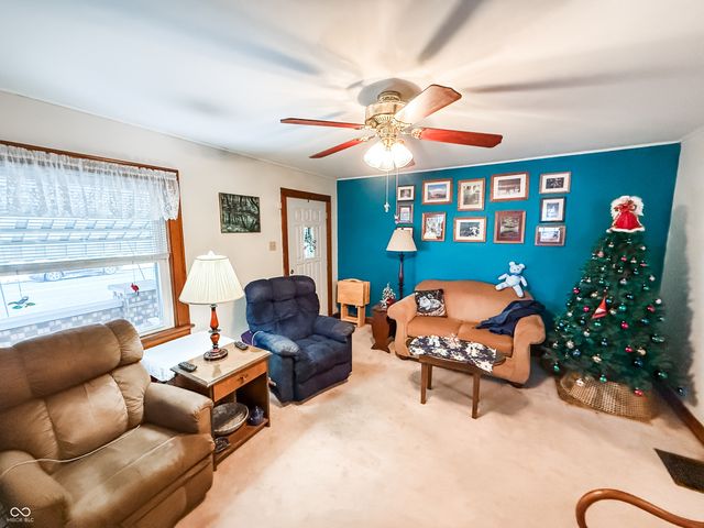 2806 Meridian Street, Anderson, IN 46016