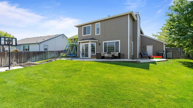 3467 S Dennis Street, Kennewick, WA 99337