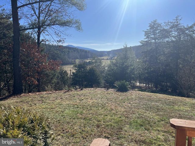 60 ANGLE DR, Purgitsville, WV 26852