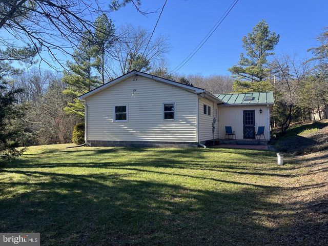 60 ANGLE DR, Purgitsville, WV 26852