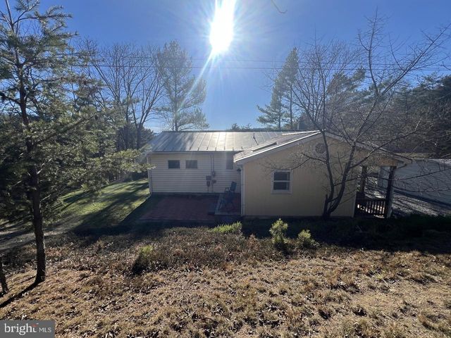 60 ANGLE DR, Purgitsville, WV 26852