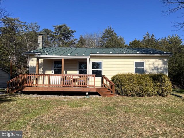 60 ANGLE DR, Purgitsville, WV 26852