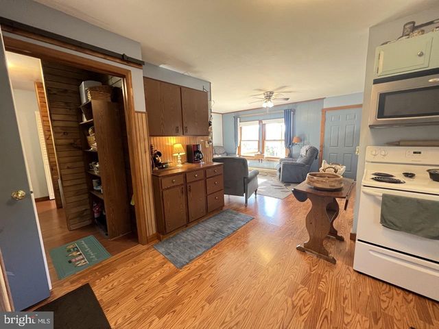 60 ANGLE DR, Purgitsville, WV 26852