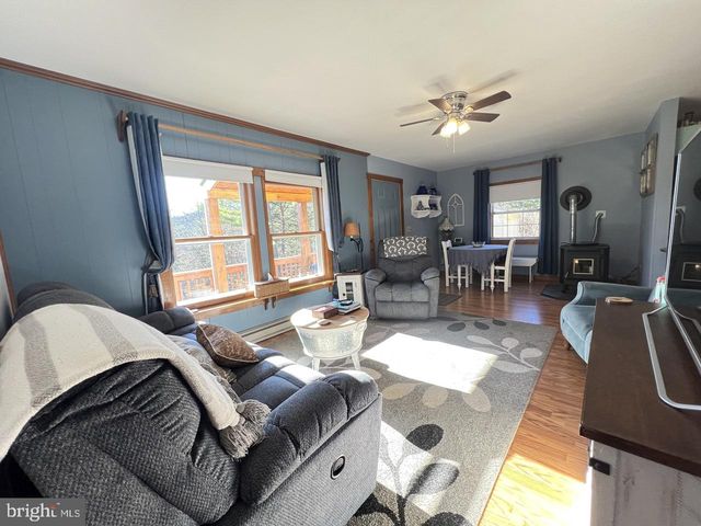 60 ANGLE DR, Purgitsville, WV 26852