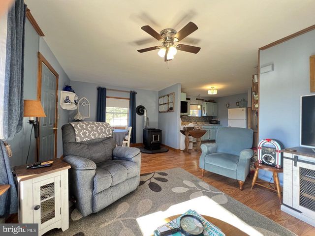 60 ANGLE DR, Purgitsville, WV 26852