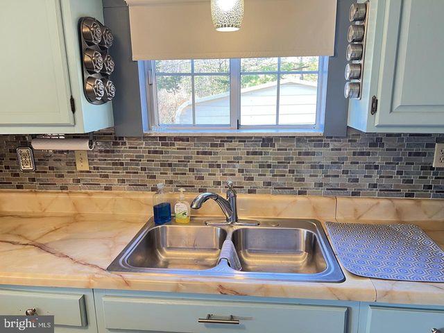 60 ANGLE DR, Purgitsville, WV 26852