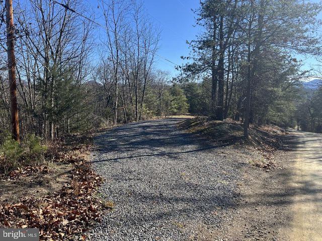 60 ANGLE DR, Purgitsville, WV 26852