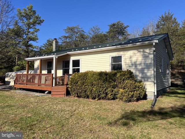 60 ANGLE DR, Purgitsville, WV 26852