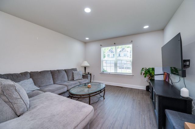 25 ROSALIES WAY, Temple, PA 19560