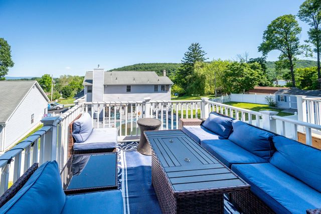25 ROSALIES WAY, Temple, PA 19560
