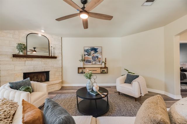 810 English Ivy Drive, Prosper, TX 76227