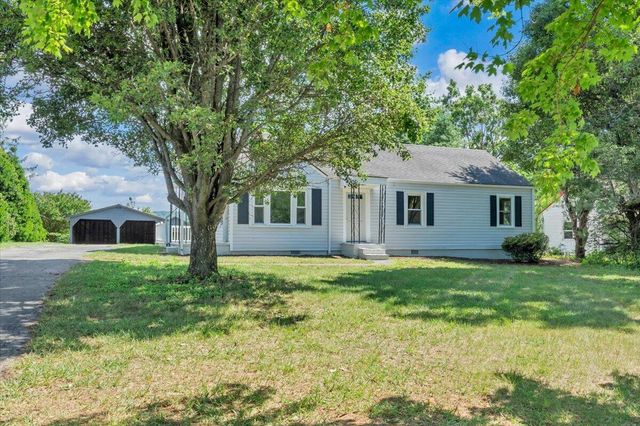 5609 Franklin ST, Ferrum, VA 24088