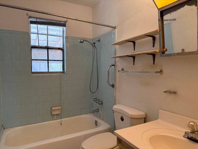 210 Sidney Avenue, Defuniak Springs, FL 32433