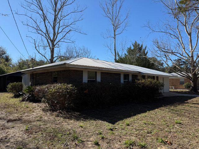 210 Sidney Avenue, Defuniak Springs, FL 32433