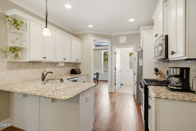 1304 Golden Bluff Lane, Fuquay Varina, NC 27526