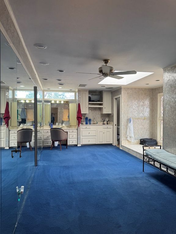 Image 19 of property listing at 1819 W Jefferson St, Pecos, TX 79772