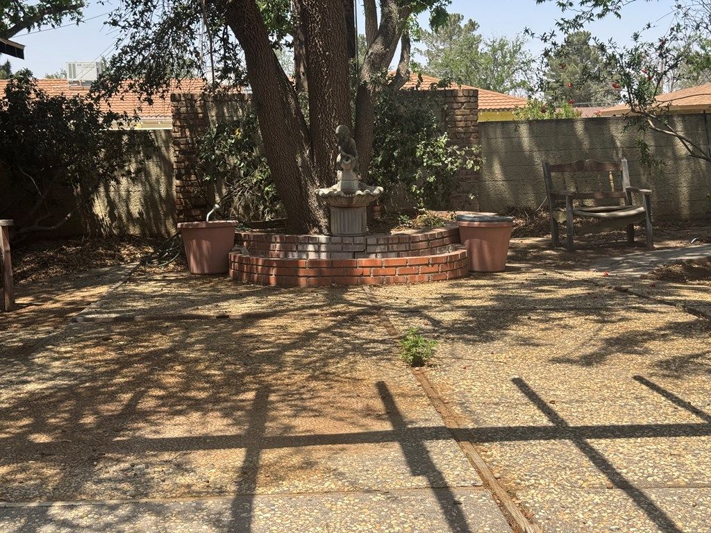 Image 27 of property listing at 1819 W Jefferson St, Pecos, TX 79772