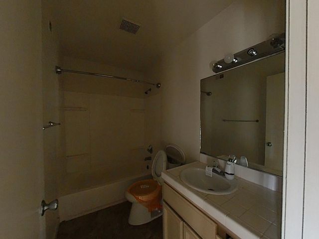 6697 Greenback Ln, Citrus Heights, CA 95621