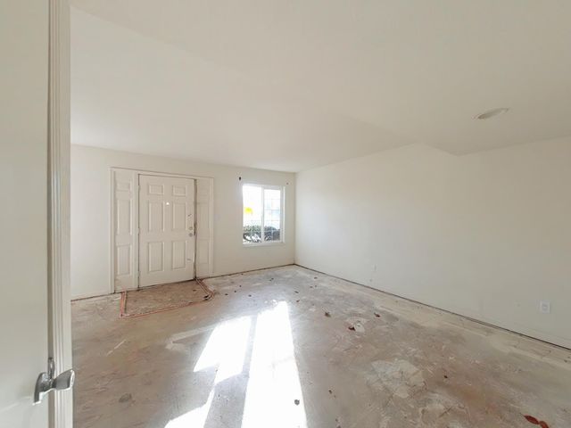 6697 Greenback Ln, Citrus Heights, CA 95621