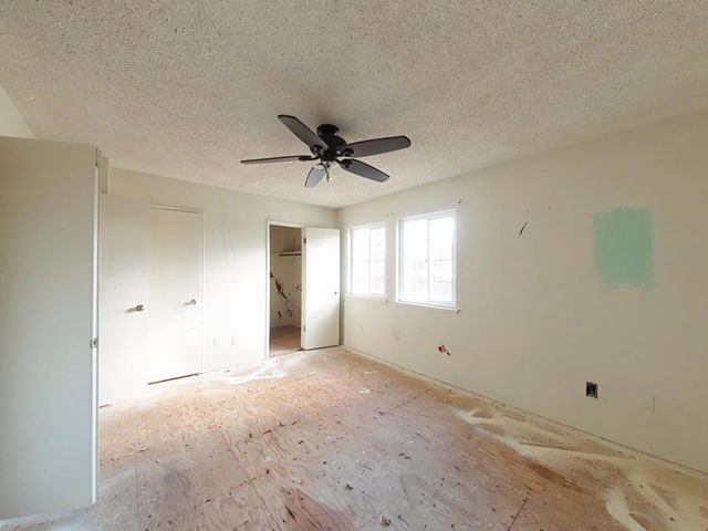 6697 Greenback Ln, Citrus Heights, CA 95621