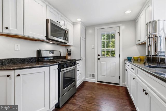 1405 EDGE HILL RD, Abington, PA 19001