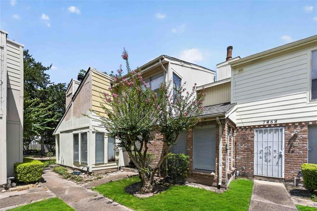 7866 Green Lawn Drive 7866, Houston, TX 77088