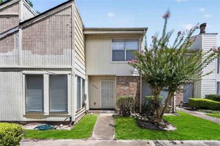 7866 Green Lawn Drive 7866, Houston, TX 77088