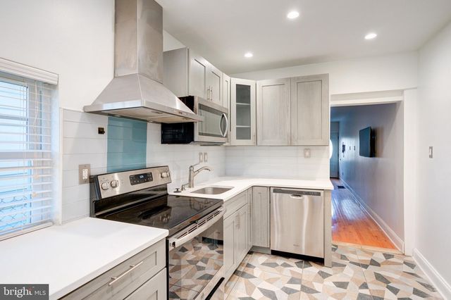 2209 BELGRADE ST, Philadelphia, PA 19125